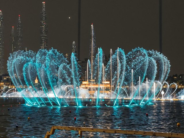 Right ON Pakistani Customer Fountain